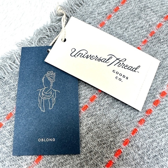 NWT Universal Thread Grey Oblong Scarf Coral Colored Stripe - Picture 7 of 8